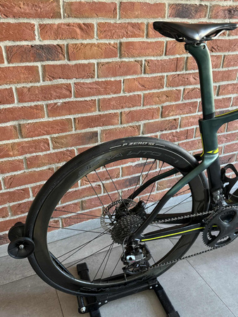 Rower Pinarello Dogma F Gran Fondo Edition Campagnolo Super Record EPS - 500 - Używany
