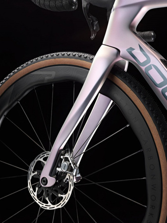 Pinarello DOGMA GR Interstellar Grey SRAM Red PRINCETON Grit 4540