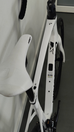 Rower Pinarello X5 105 Di2 Most Carbon  Xolo White 