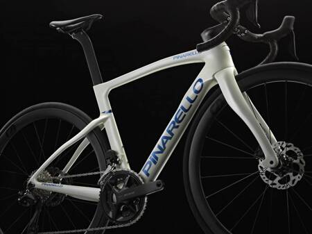 Rower Pinarello F5 Disc Furious White 105 Di2 2x12 Most Ultra Fast 40